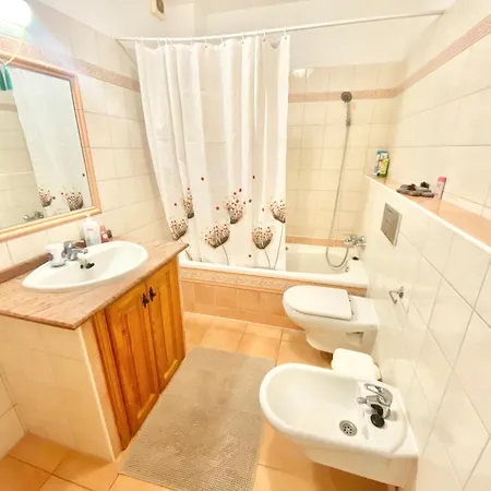 Casa Cecilia, Wifi , Balkon , Nah Am ギア・デ・イソラ