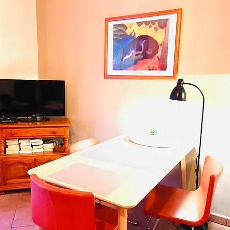 Casa Cecilia, Wifi , Balkon , Nah Am アパート ギア・デ・イソラ